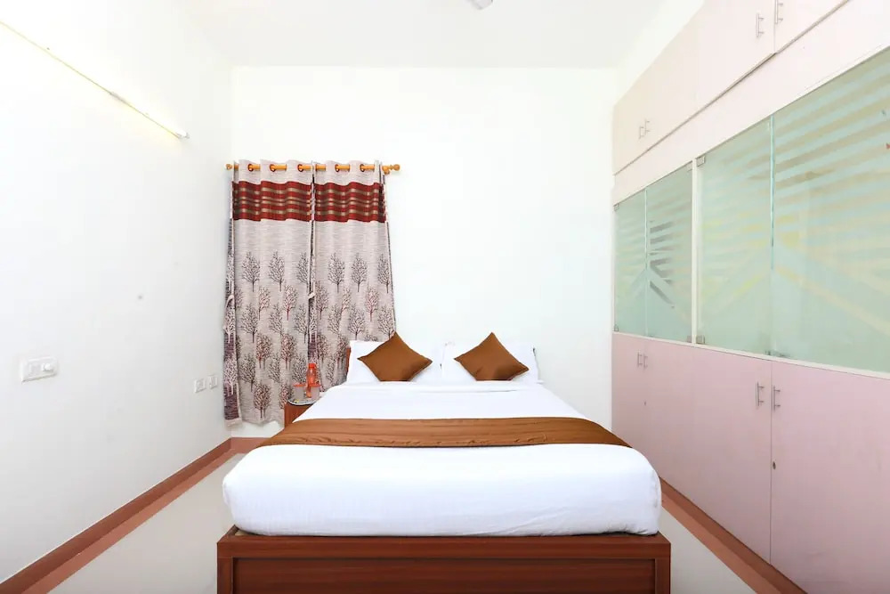 OYO 10545 Sorgam Serviced Apartments