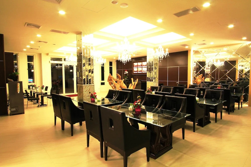 Formosa Fashion House