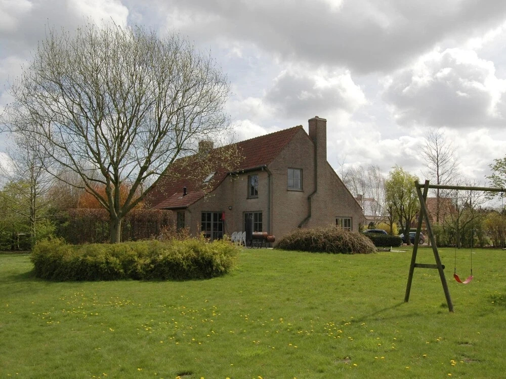 Spacious Holiday Home in Ichtegem With Garden