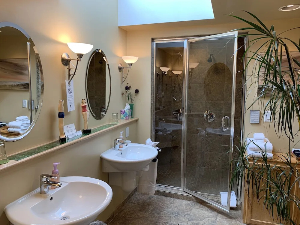 Solglimt Lakeshore B&B