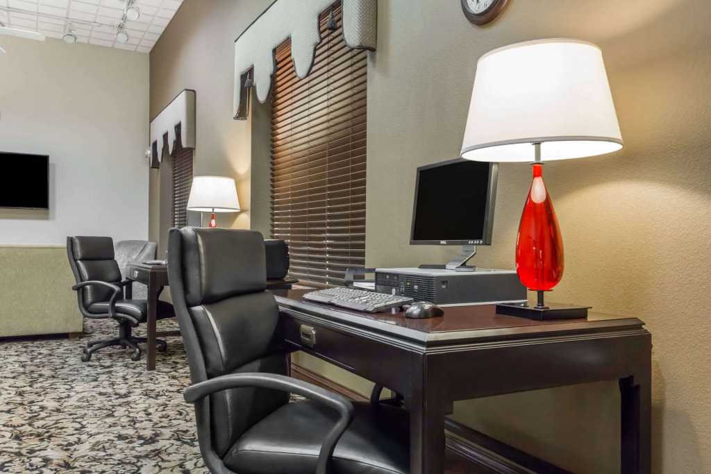 Hawthorn Extended Stay by Wyndham Orlando