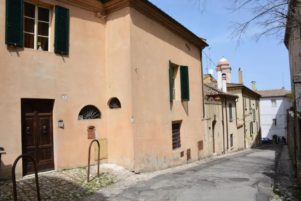 Scappo In Umbria, La Casa Del Duomo