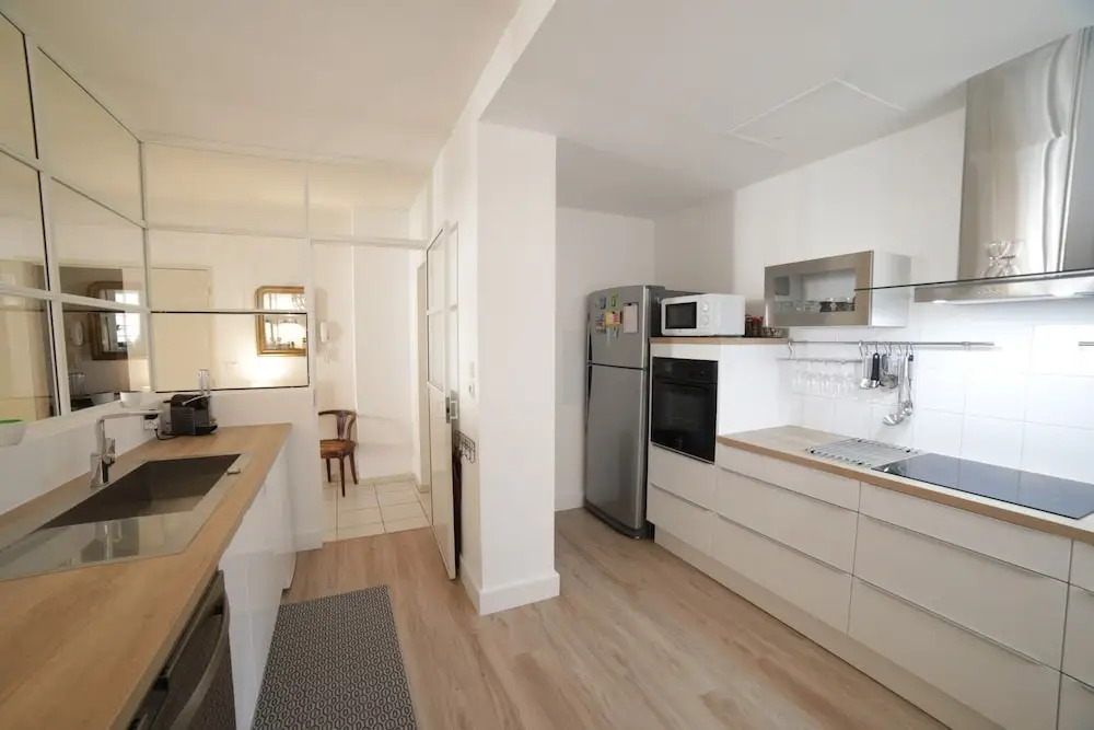 Spacious T3 of 150m2 - Place des Quinconces