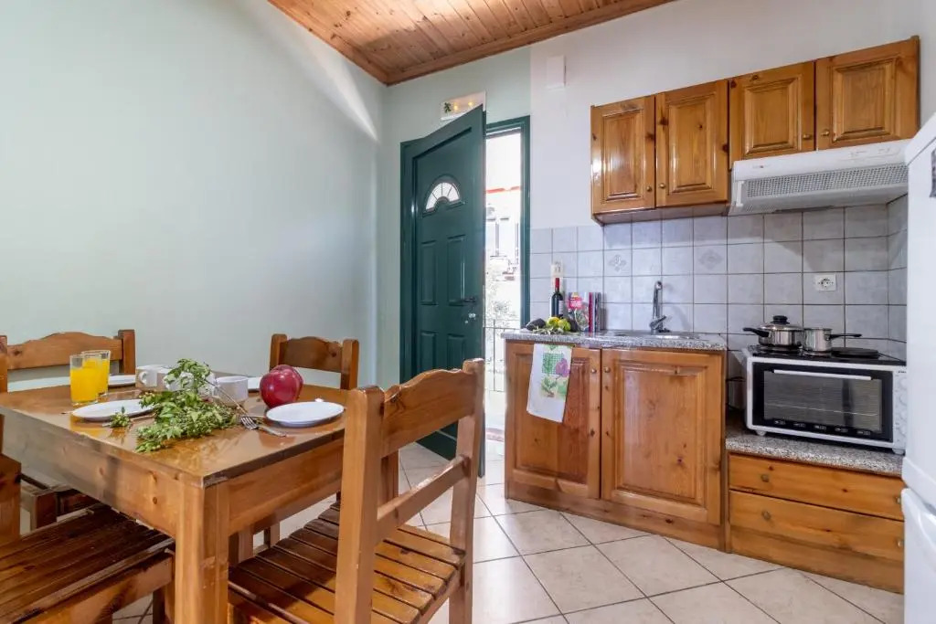 Apostolos Apartment 5