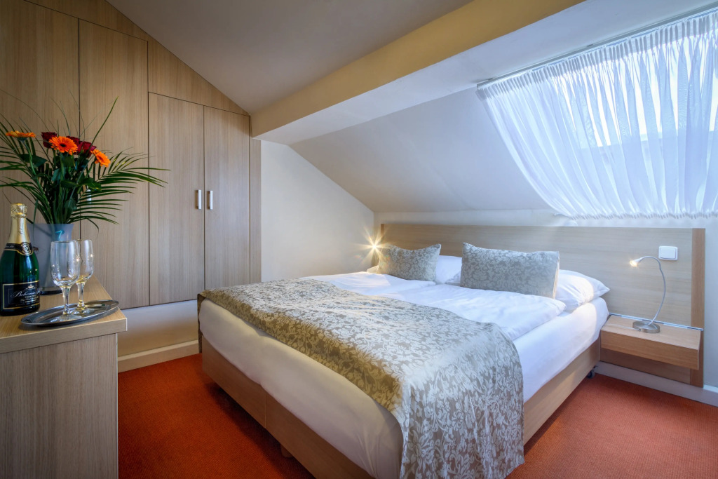Hotel Taurus