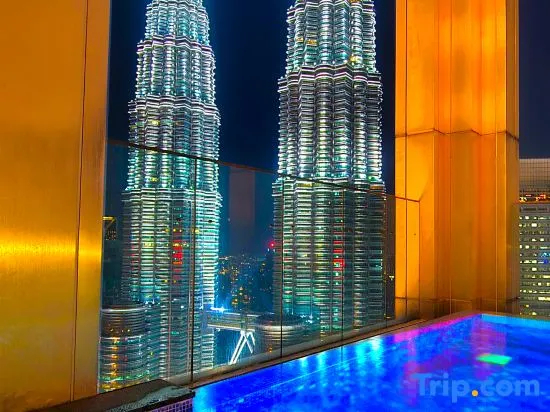 Tropicana The Residences KLCC By Luxury Suites