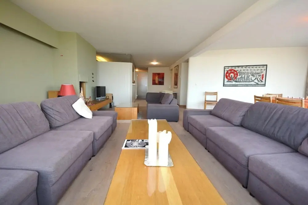 Bright 3-bedroom Apartment With Sea View