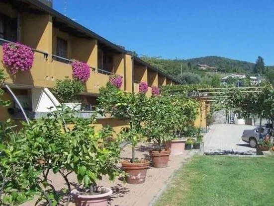 Meublè Giardino