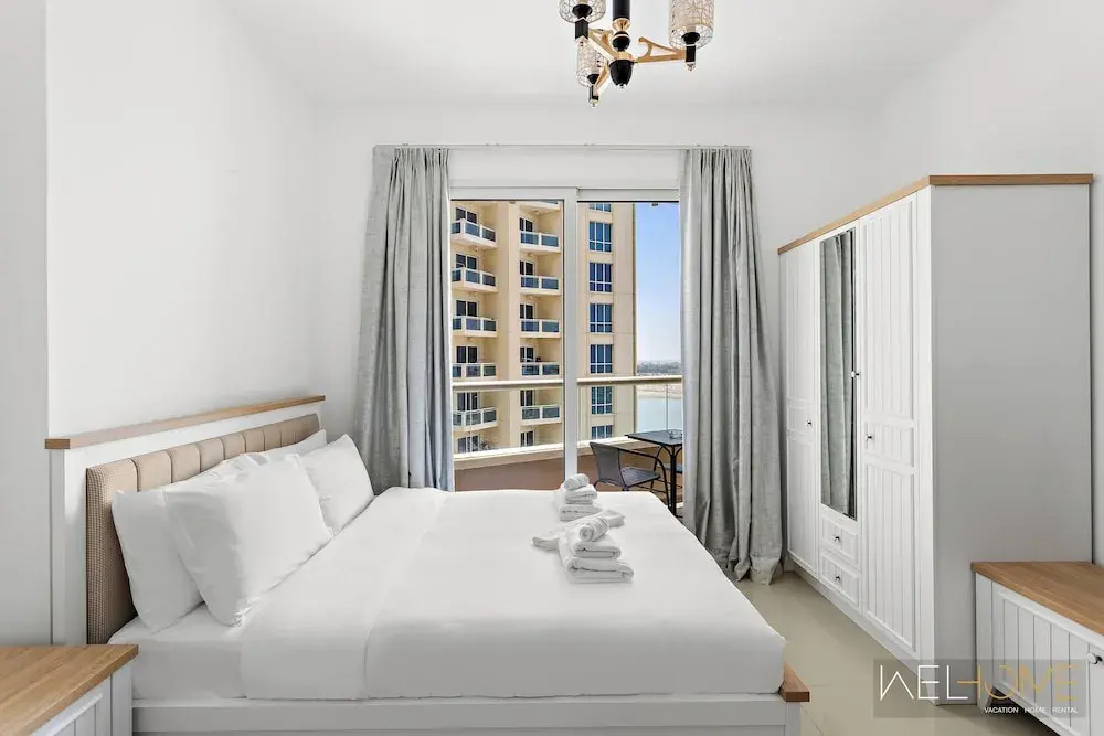 WelHome - Lovely Studio Apartment in Production City
