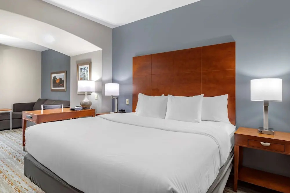 La Quinta Inn & Suites Cleveland