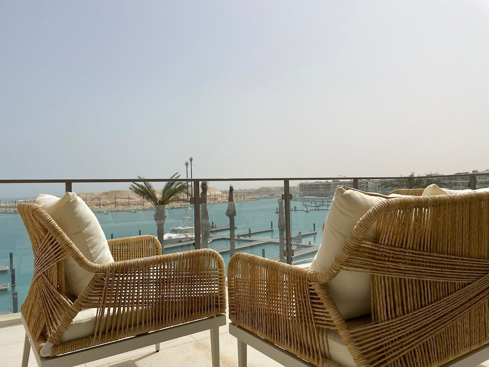 Penthouse 4 Bedrooms Marina2-14LR-305