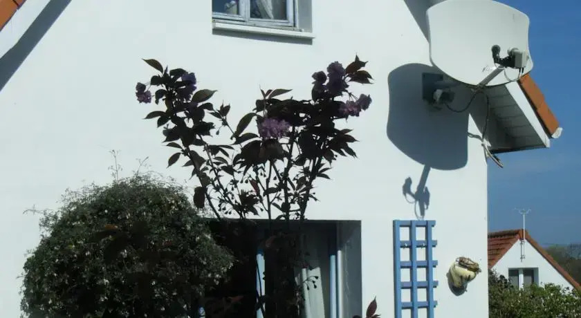 La Maisonnette - animaux acceptés, parking privé, jardin plein sud