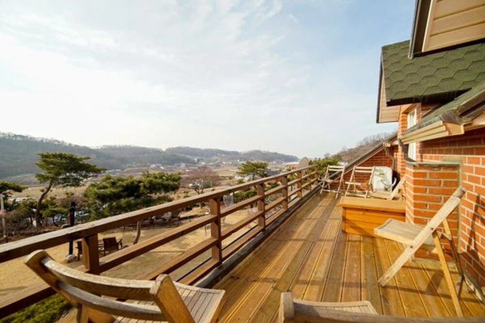 Ganghwa Wild Flower Pension