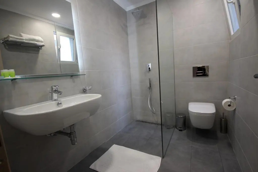 Hotel Ari