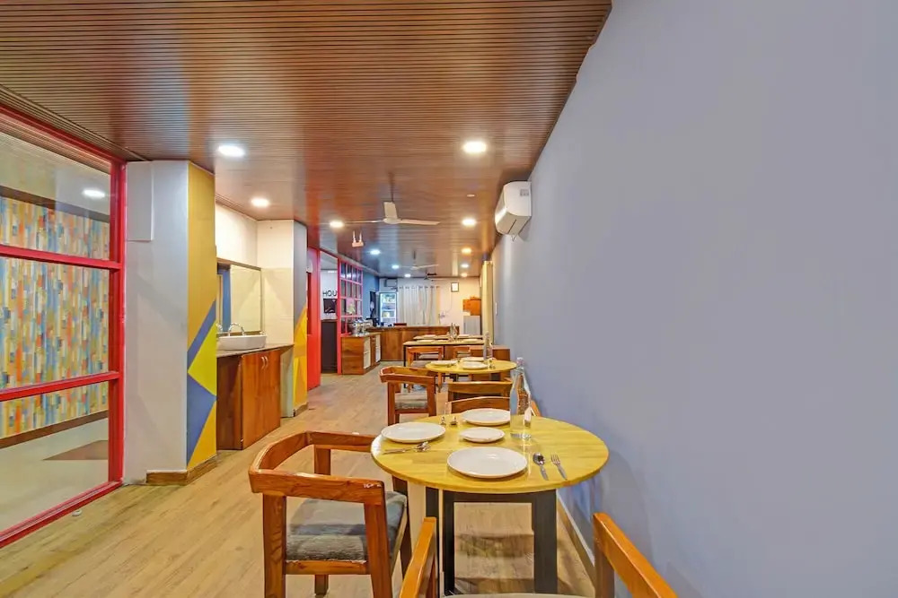 Fabhotel Rio