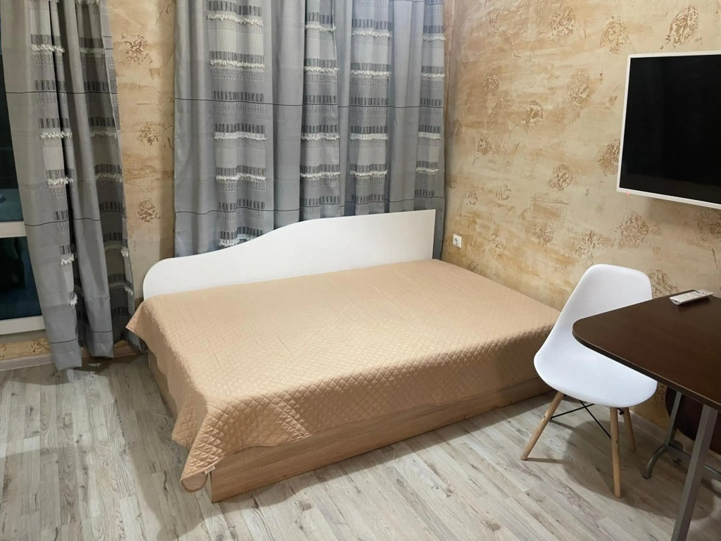 Colonel apartment 858