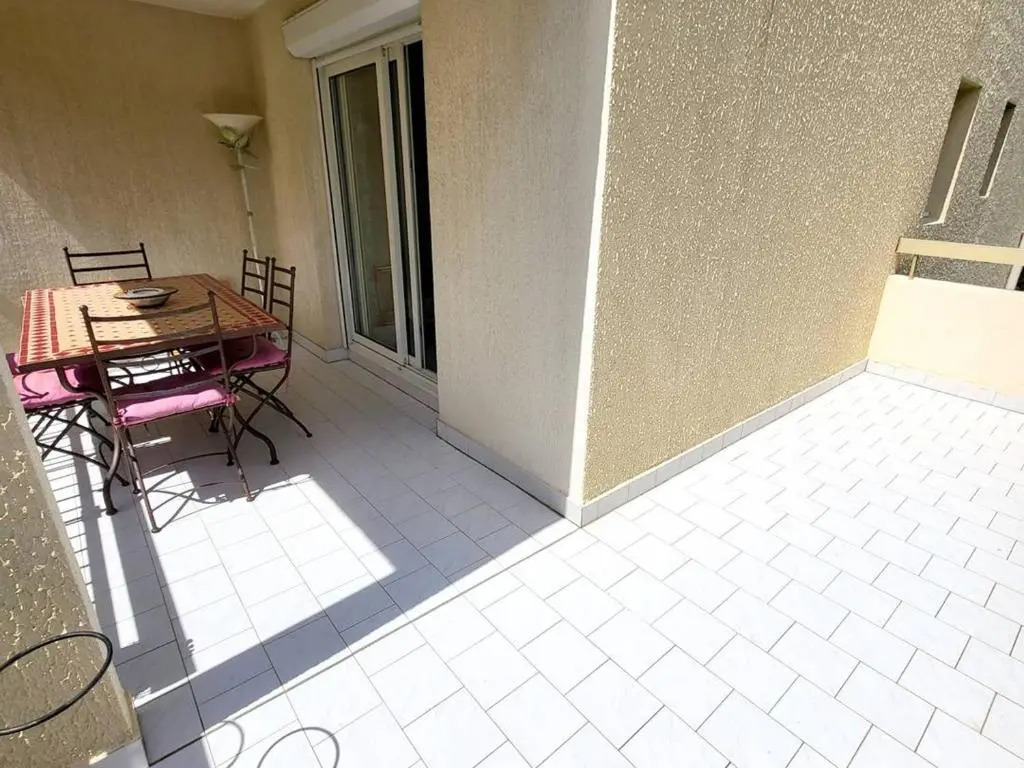 Appartement Six-Fours-les-Plages, 2 pièces, 4 personnes - FR-1-316-91