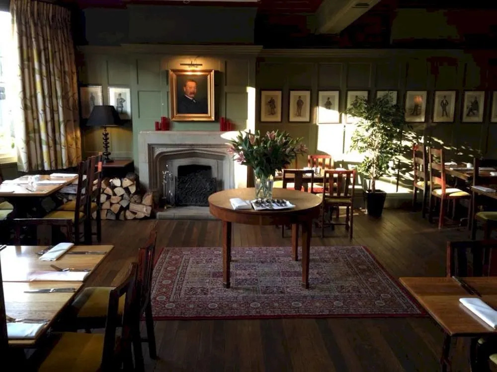The George Hotel