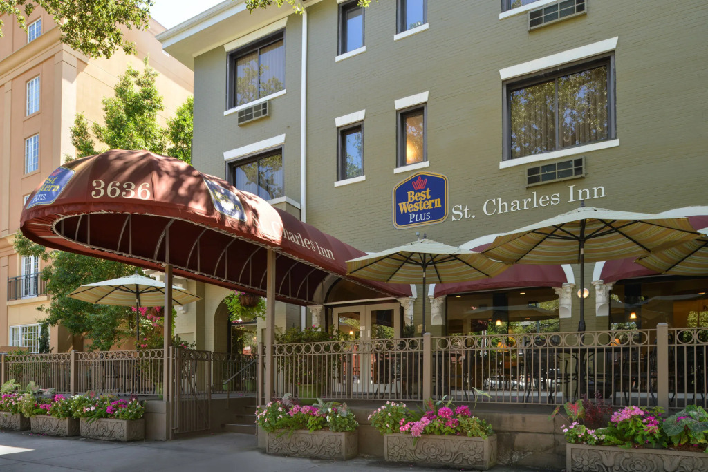 St Charles Inn, Superior Hotel