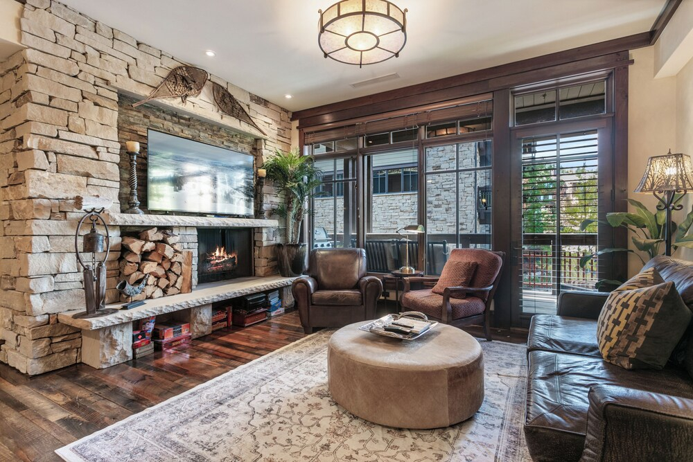 Arrowleaf Lodge at Deer Valley Resort - Two Bedroom Residence #301 2 Condo