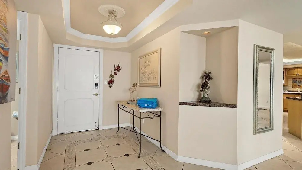 Anchorage Resort 3 bedroom Luxury Condo w Balcony, Pool Table, Near Beach 3 Condo