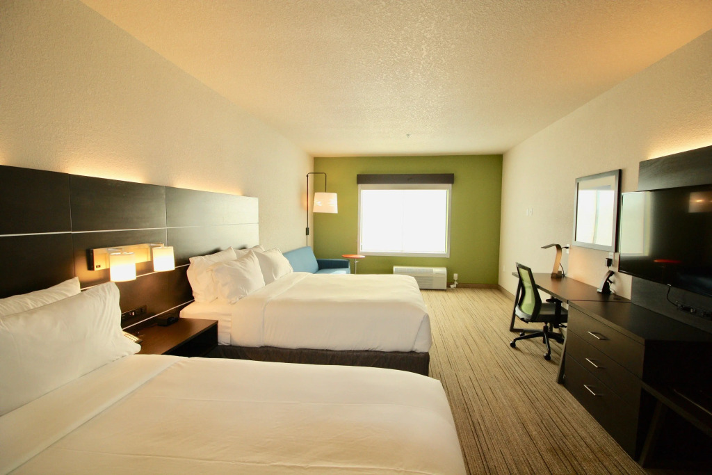 Holiday Inn Express & Suites - Kirksville - University Area by IHG
