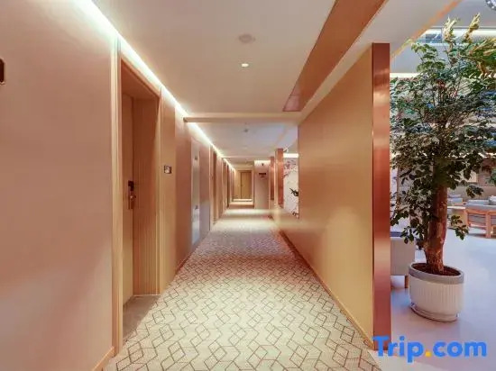 Yunzhongting Hotel (Chengdu Yipin Tianxia No.20 Middle School Branch)