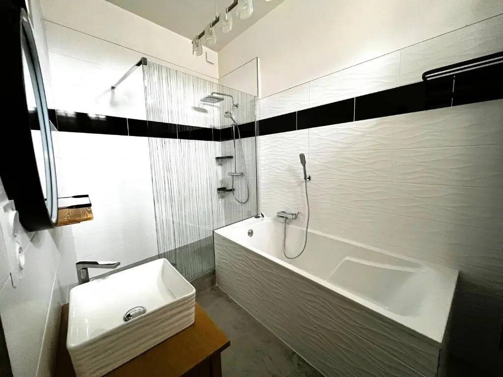 Maison 6 chambres proche plage avec WiFi et salle de jeux - FR-1-197-447