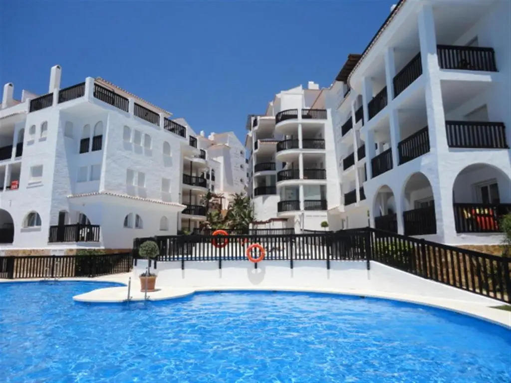 Puerta Del Mar Beachfront And Pool
