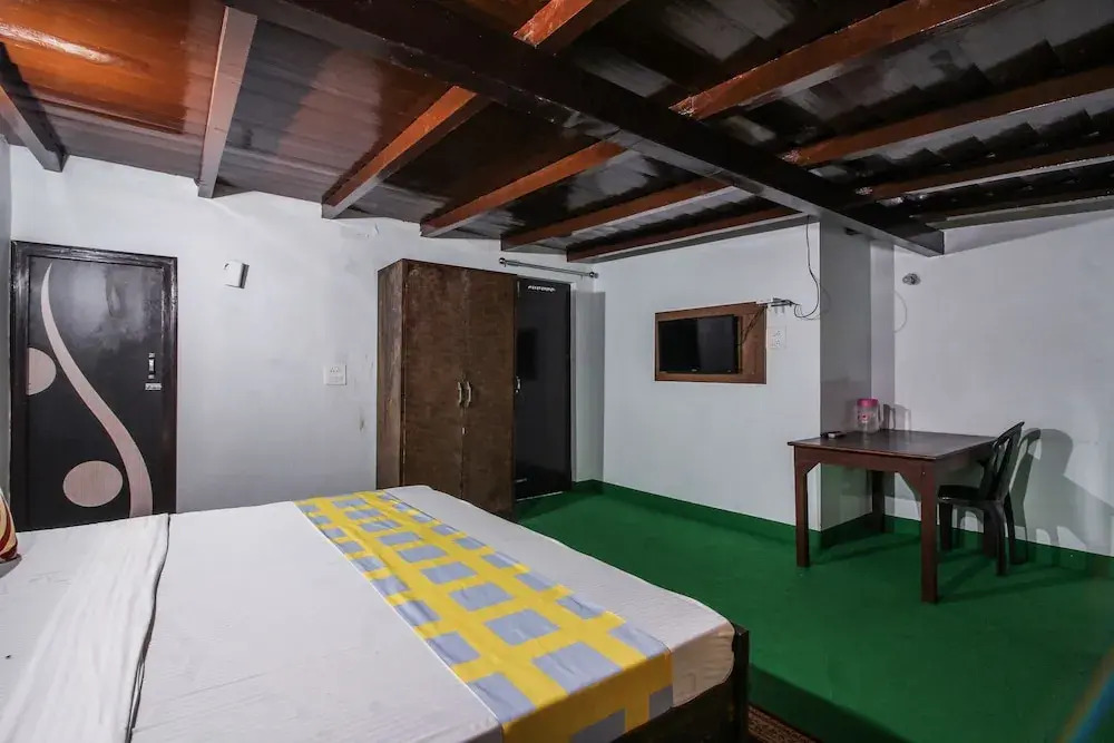 OYO 18758 Home Spacious Cottage Naini Lake