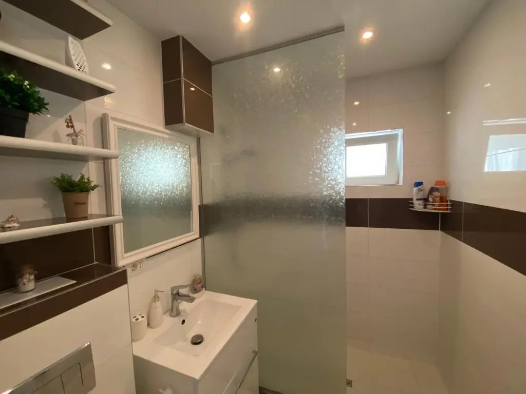 Luxury Apartament Intim Area