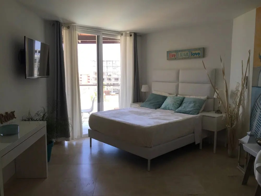 Lovely Sea View,Eagle Beach, Oasis Condominium Wifi