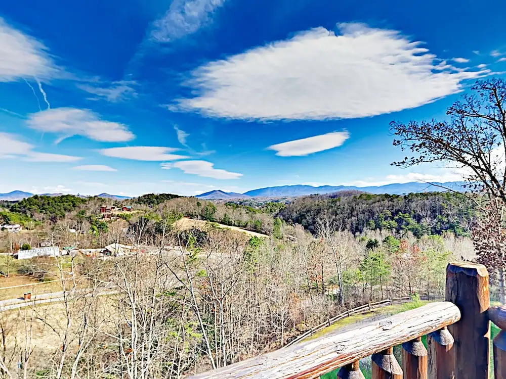 Upper Middle Creek 2 Cabins 6 Bedrooms 6 Bathrooms Cabin