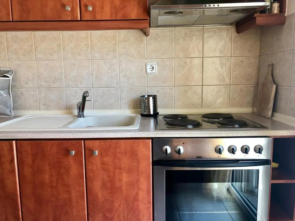 Gerakini 2BR Apt with Shared Pool