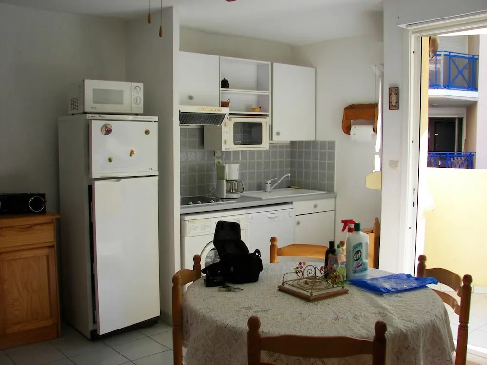 Apartment With 2 Bedrooms in Sainte-marie-la-mer, With Furnished Terrace - 30 m From the Beach