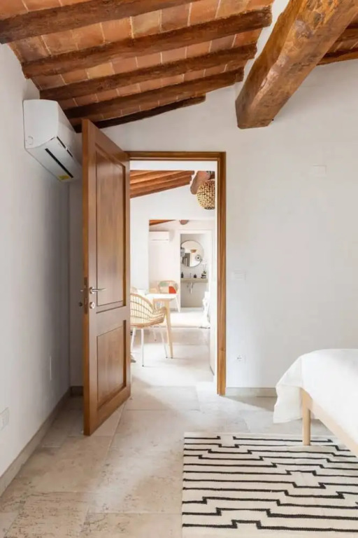 Stylish Luxury Loft Sleeps 4 San Gimignano Tuscany