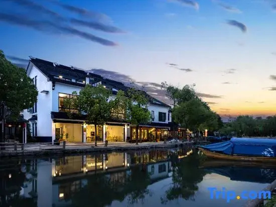 Fumeng Yuehe River View Homestay