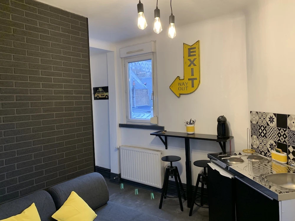 Amiens Room