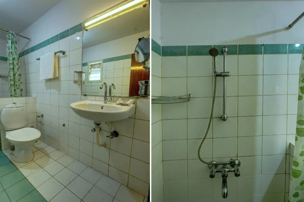 OYO 24935 Aiwan E Ashraf Suites
