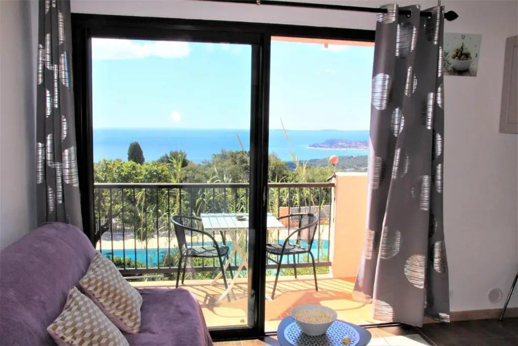 Studio Pool House Vue Mer A 180° - Sea View- Wifi
