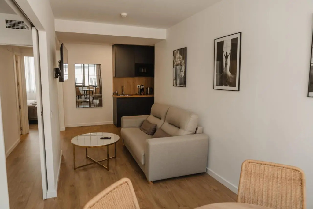 esZentrico Suites & Rooftop bar