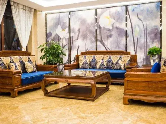 Zhangye Shunxiang Hotel (West High-speed Railway Station)