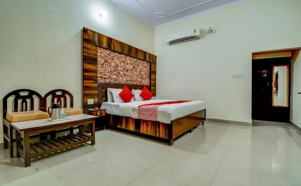 Hotel Saif by OYO
