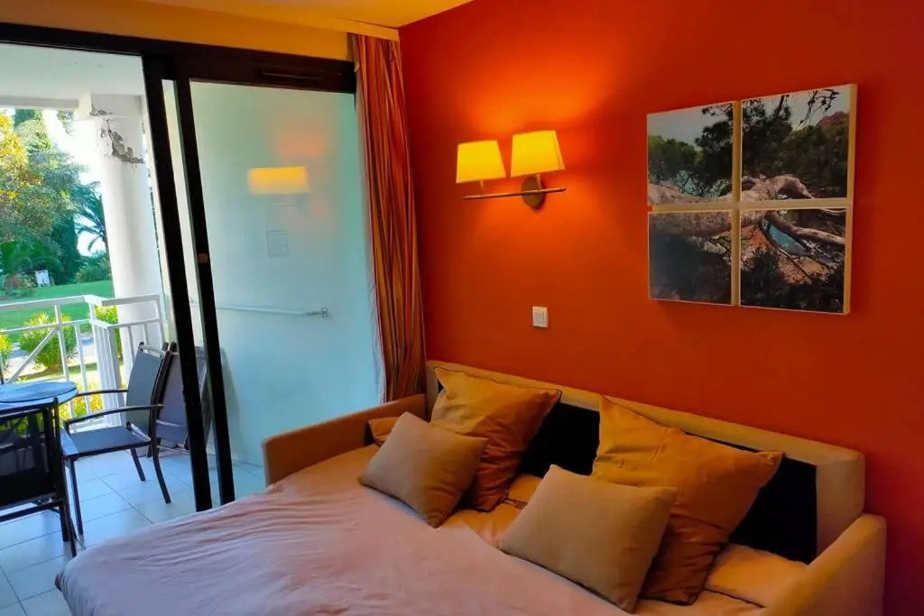 Appartement Lumineux dans Résidence avec Piscine