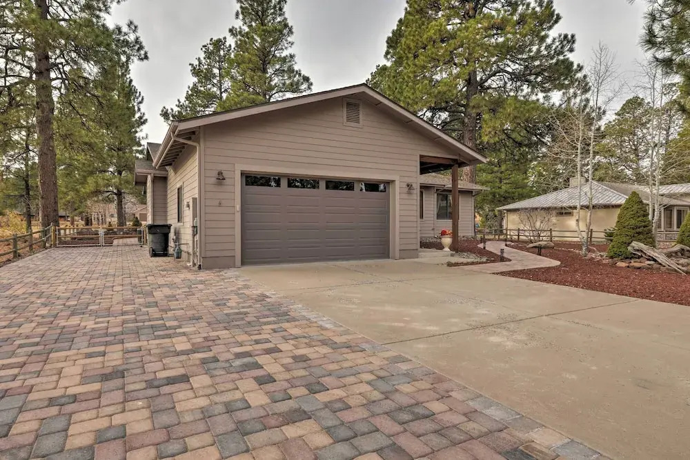 Arizona Home w/ Patio, Fire Pit & Gas Grill