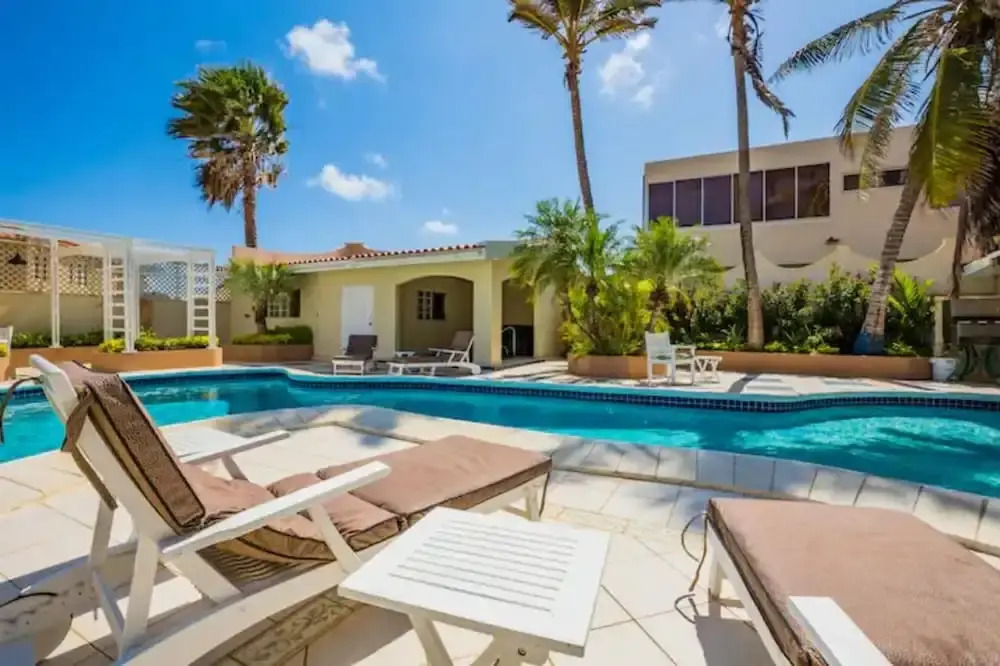 Across From Beach 1br- Sunset Suite Malmokbeach