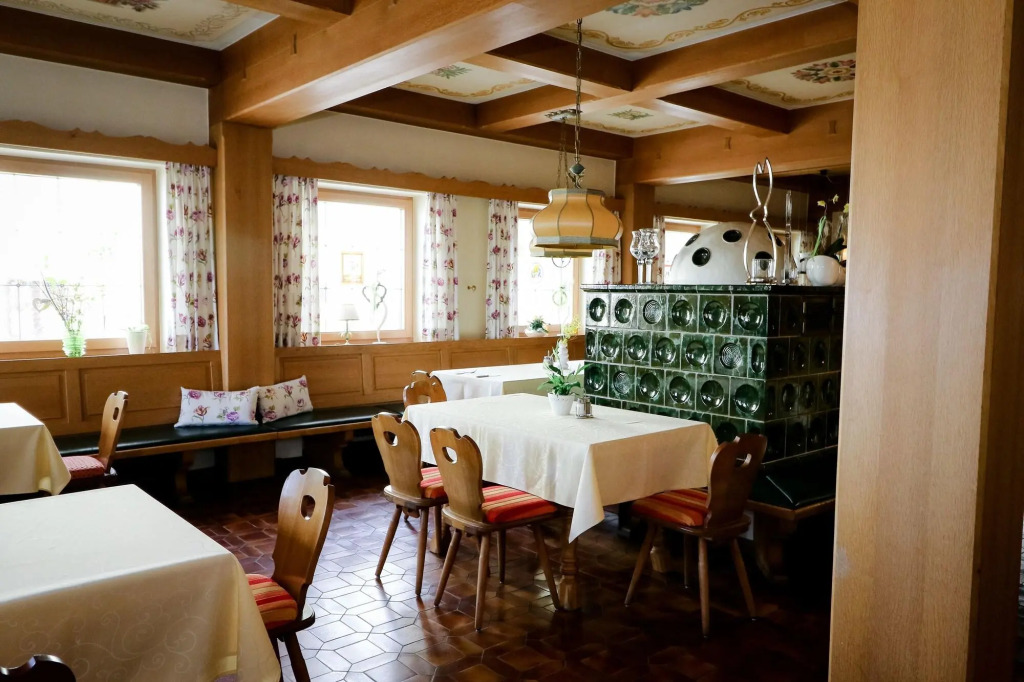 Hotel Burgwirt