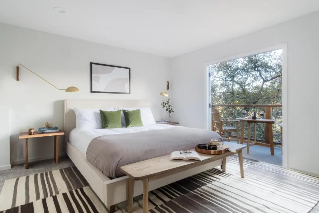 Vino Blanco by AvantStay Private Wine Country Home w Mtn Views Deck