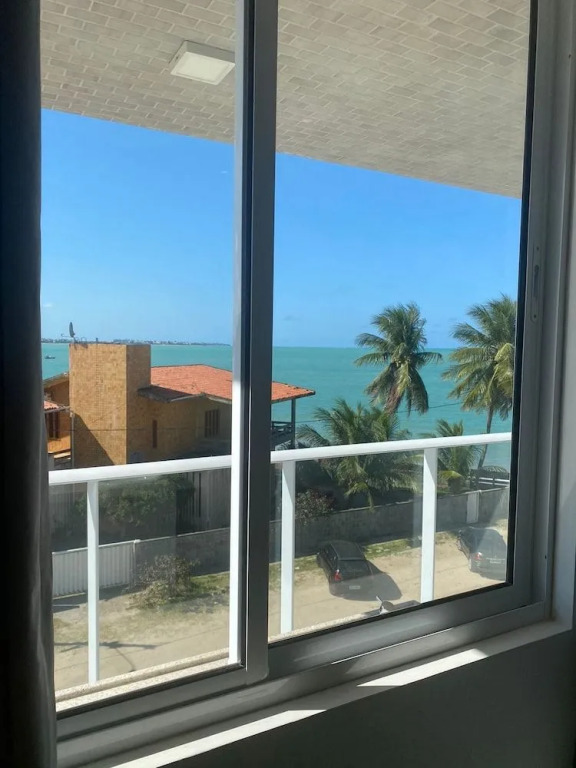 Pé na areia do Caribessa - Branco Haus
