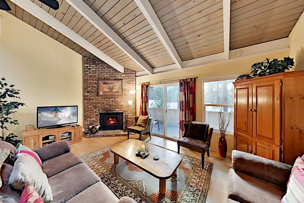 Forest Vista - 2 Minutes To Diamond Peak 3 Bedroom Condo